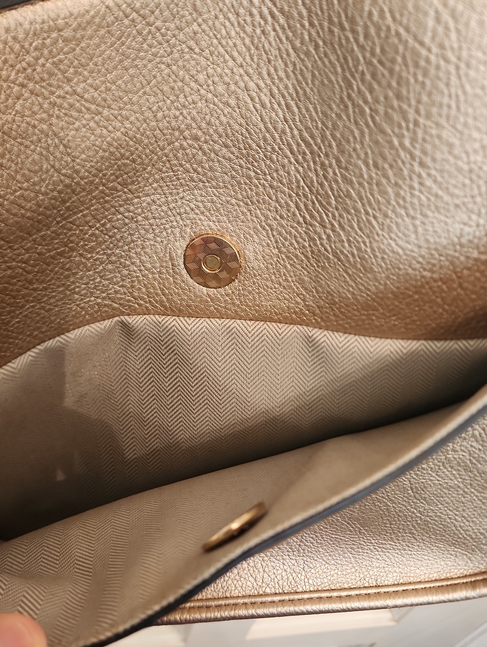 HKCLUF Metallic Gold Vegan Leather Crossbody Hobo Bag Adjustable Strap & Zippers - Picture 4 of 5